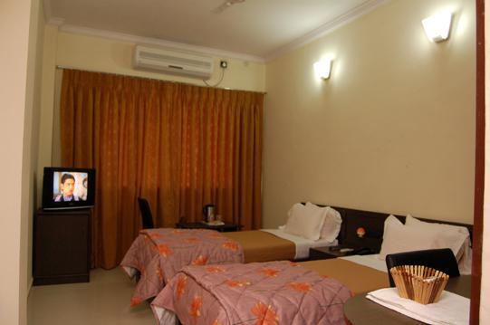 Hotel Royal Regency Bori  Quarto foto
